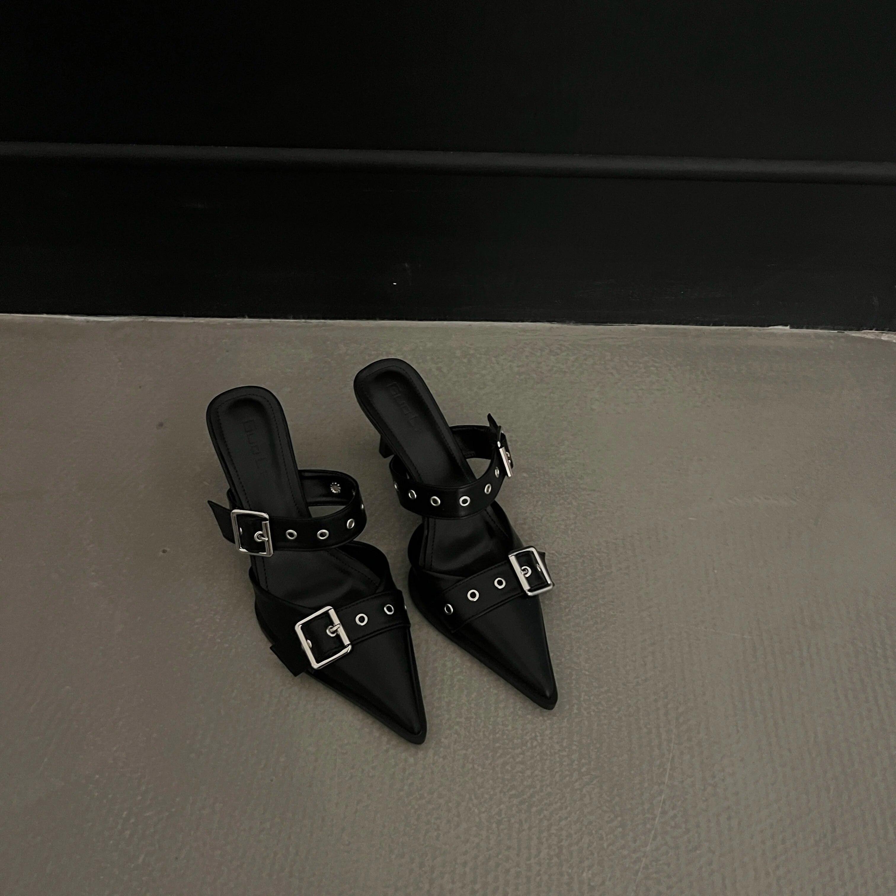 

Сандалии на высоком каблуке с металлической пряжкой в ​​стиле панк-гота, женские летние серебряные вечерние туфли с острым носком, женские босоножки на тонком каблуке в корейском стиле 37