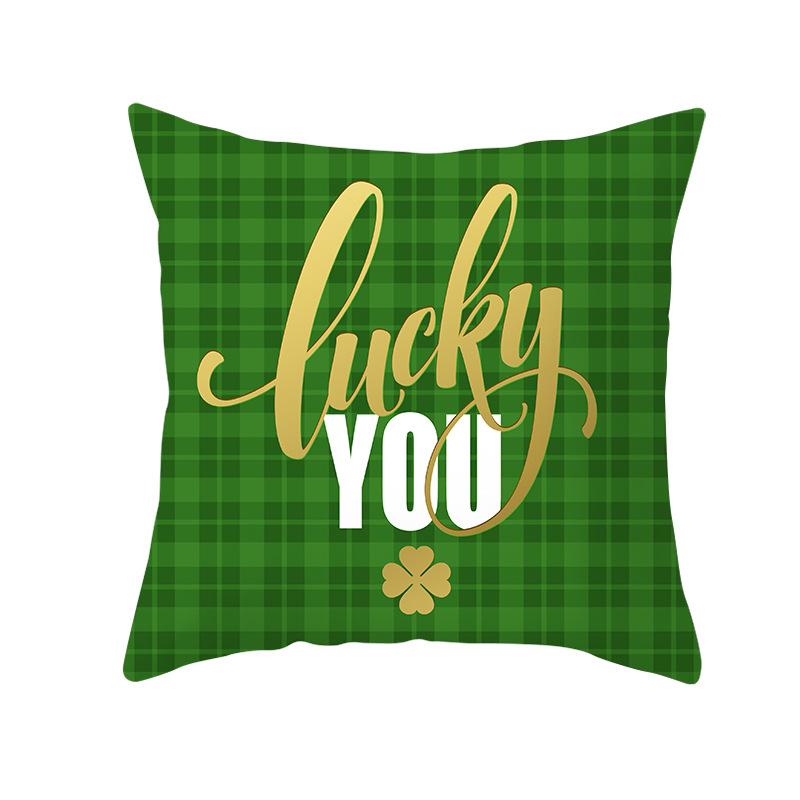 Home St. Patrick's Day Green Peach Velvet Cushion Cover National Day Four-Leaf Clover Cushion Cover