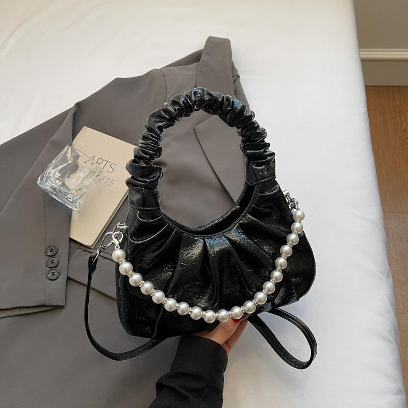 

Niche pleated cloud bag women s new fashion chain messenger bag high-end handbag чорний