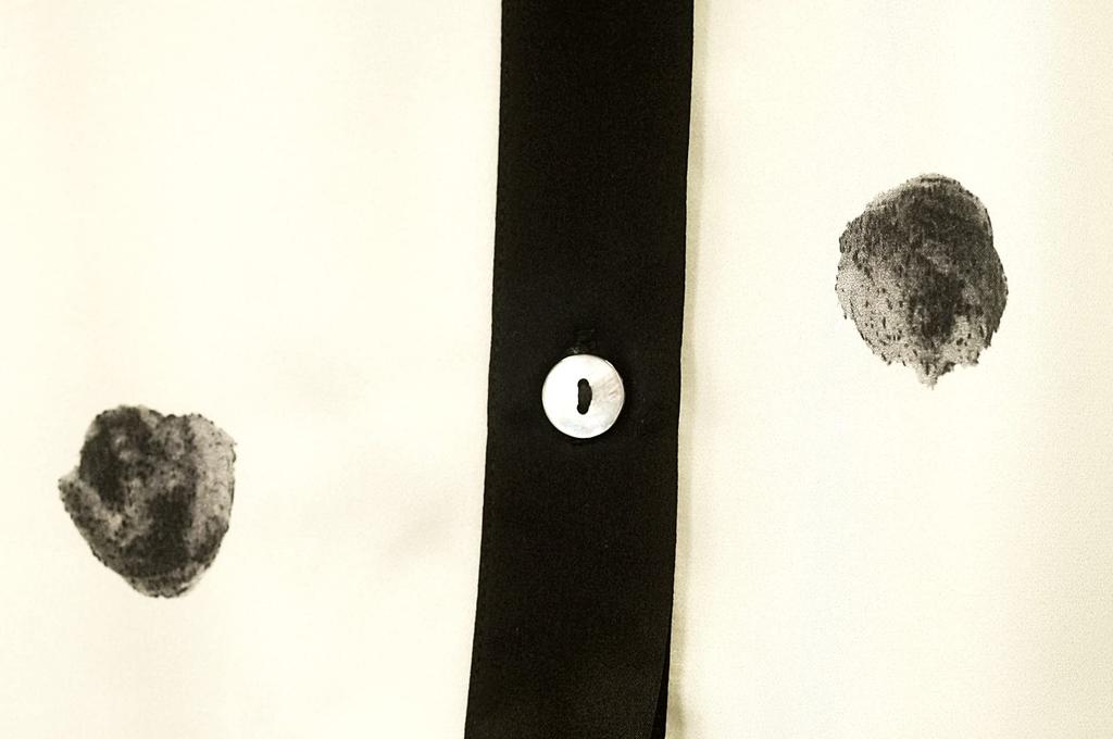 Silk Pajamas Retro Shirt White Black Dot Flower Long Sleeve Top and Bottom Set [SMR] Women's (L)