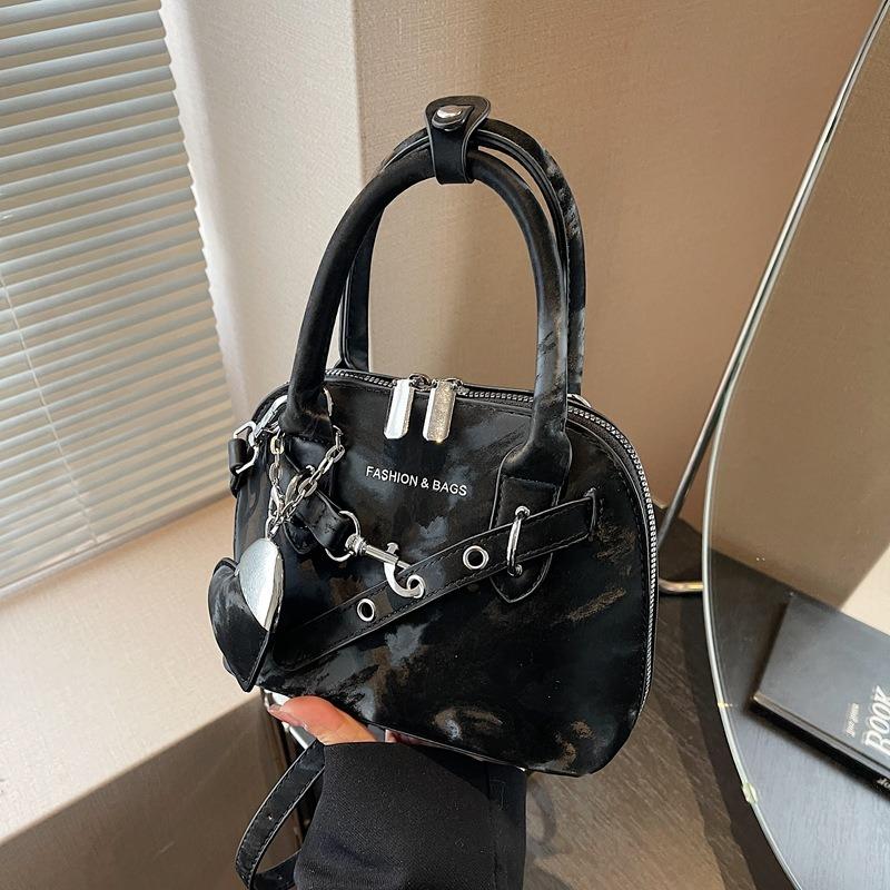 Small bag women's new spring and summer popular versatile messenger bag premium sense portable shell bag