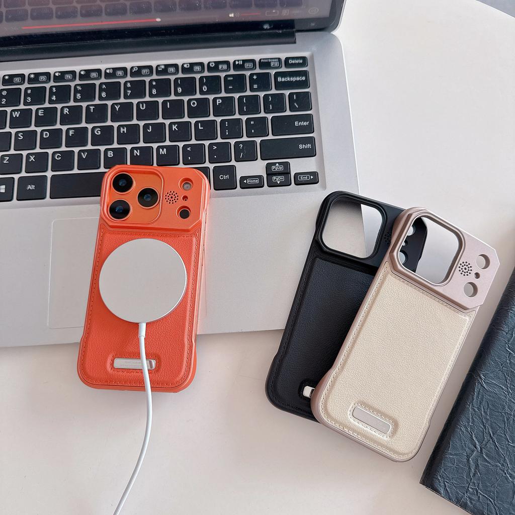 Frameless aromatherapy mobile phone case is suitable for iPhone17promax leather Apple 16 anti-drop magnetic suction 15 protective case.