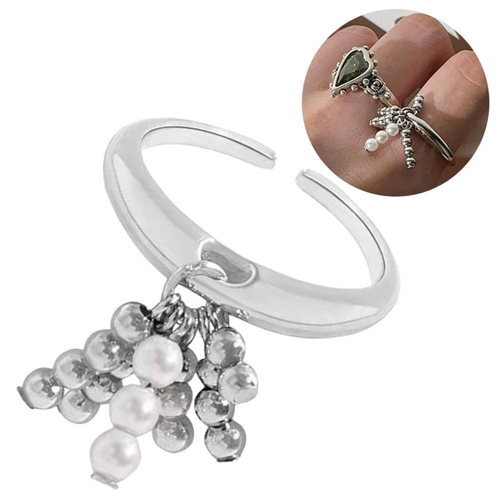 Modischer Edelstahl-Quastenring mit einzigartigen Perlendetails für junge Frauen, die Stil und Individualität suchen