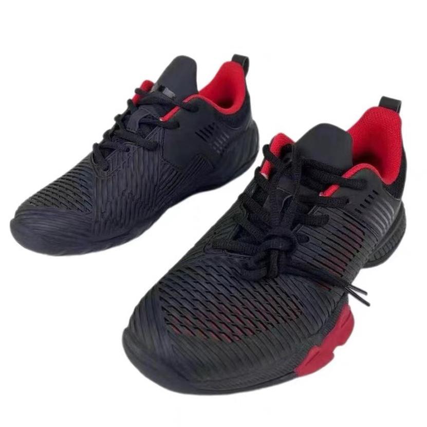 

Sizes 32-46 Professional Children Adult Breathable Fencing Shoes Leather Wear Resistant Competitive Fencing Sneakers Rubber Sole 36