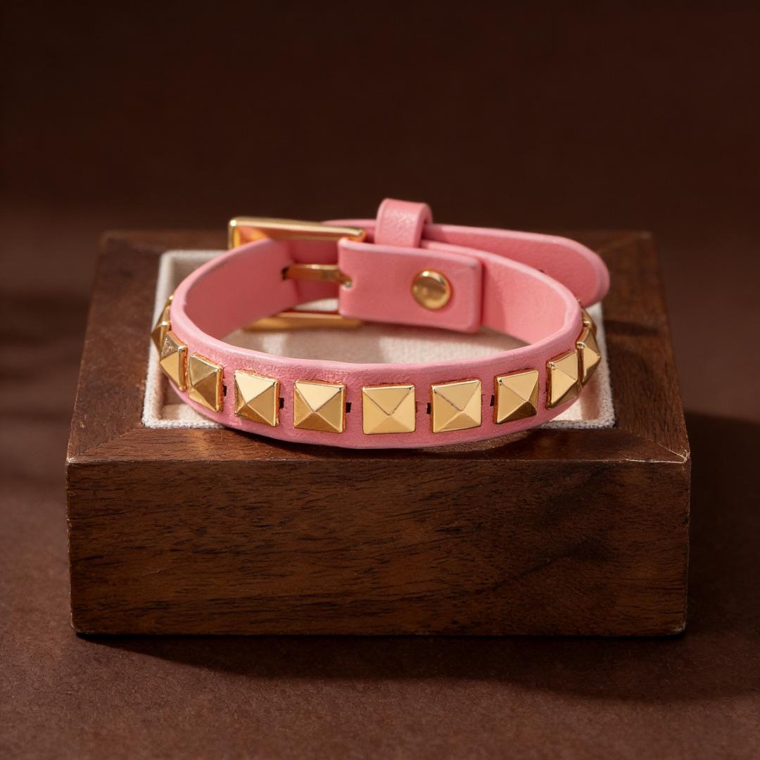 Fashion Temperament, Belt Buckle, Rivet Bracelet, Personalized High-End Bracelet, Trendy And Cool Personalized Bracelet.