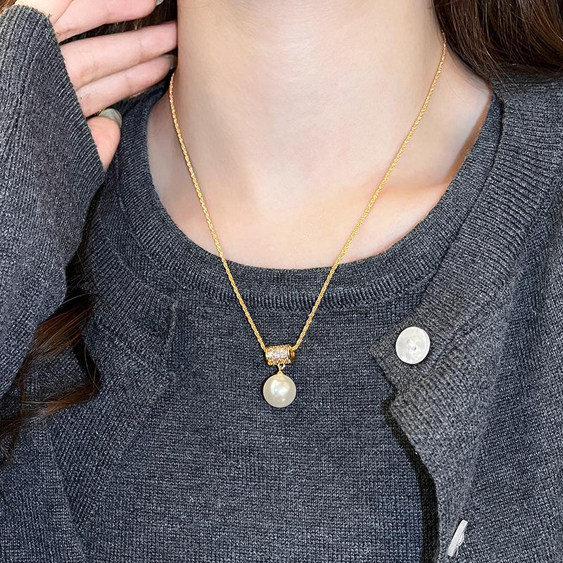 Pearl pendant necklace light luxury fashion collarbone chain French elegance temperament versatile necklace women