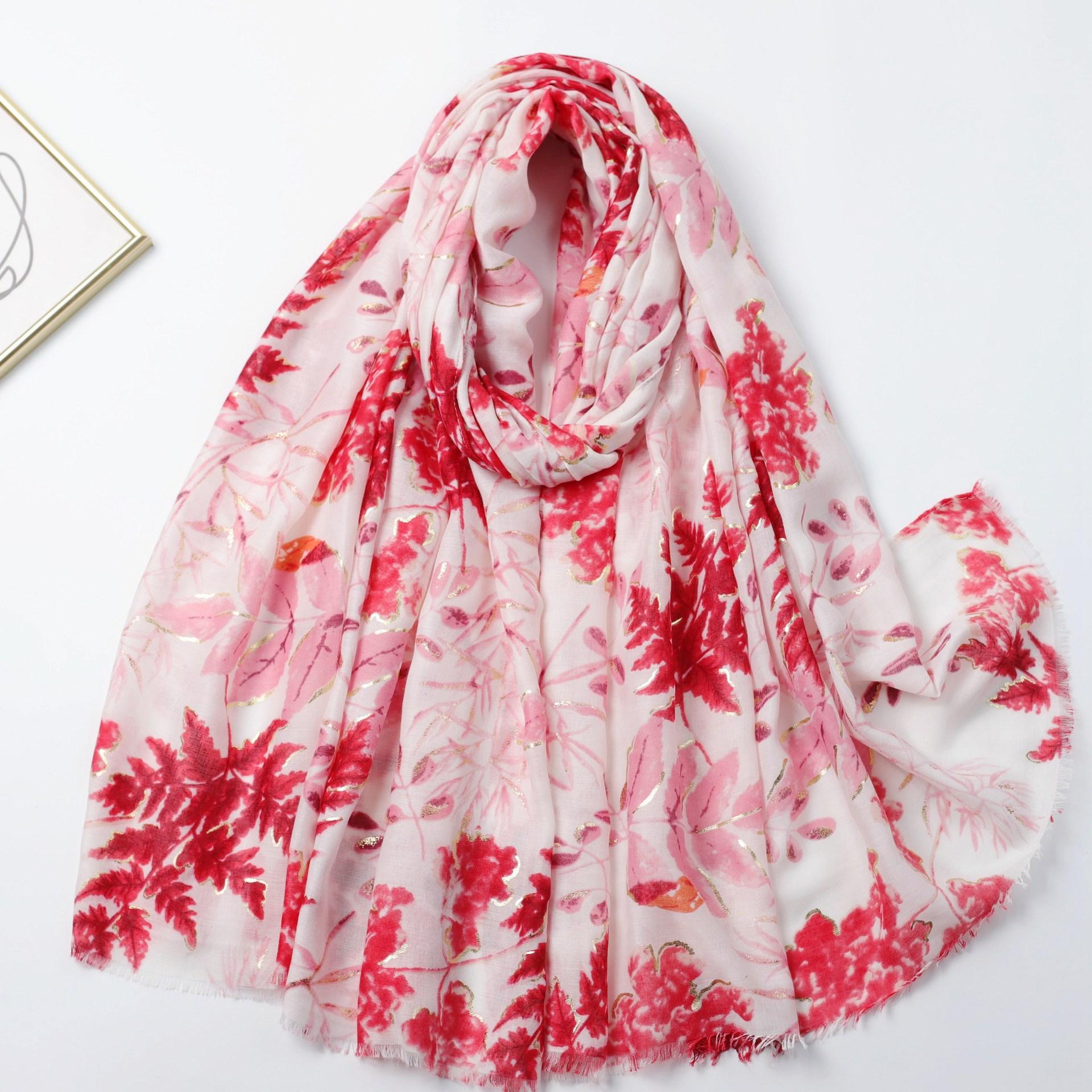 

Bronzing Lush Satin Cotton Printed Long Towel Factory Sales Travel Vacation Sunscreen Shawl красный