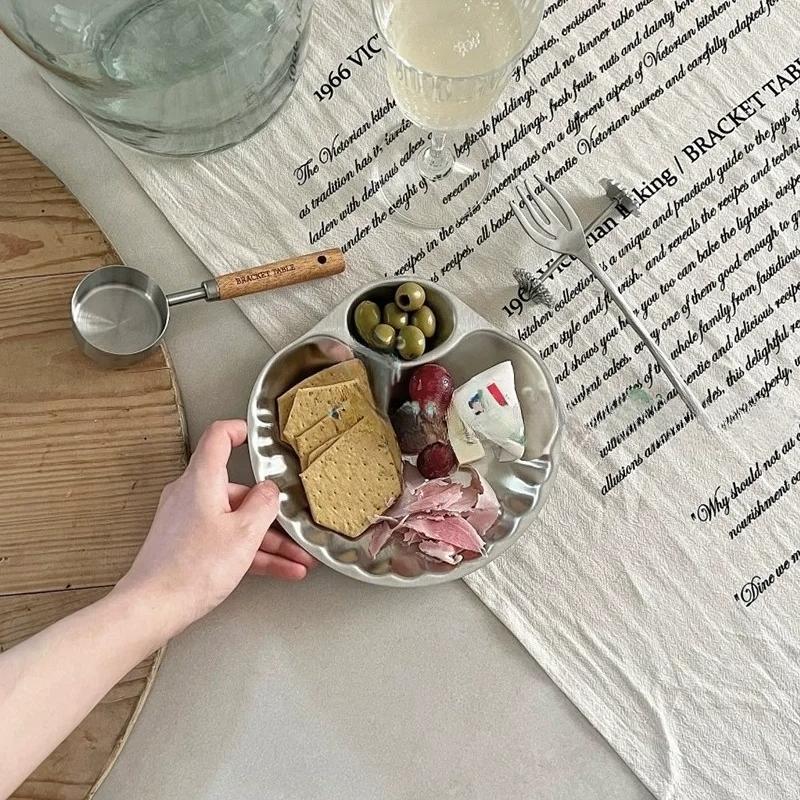 Scallop-Shaped Stainless Steel Plate with Compartment - Seafood Serving Dish Shell Design Chef & Restaurant Kitchenware Tray