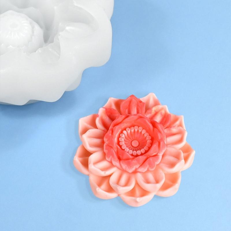 Delicate Kitchen Silicone Baking Molds Heatproof Silicone Flower Cake Crafting Moulds for Birthday and Festival Treats
