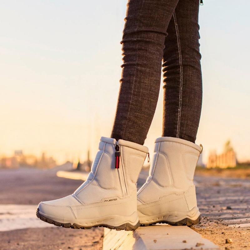 Winter Thickened Snow Boots Plush Warm Non Slip and Waterproof Men's and Women's Short Tube Cotton Shoes