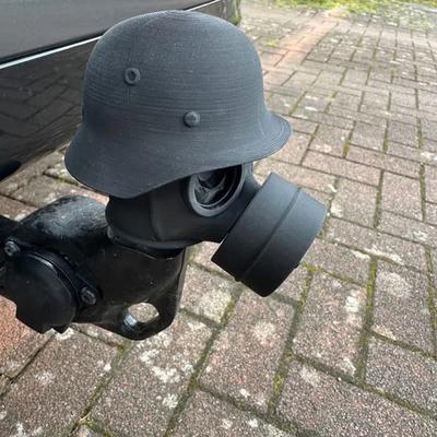 3D Printed Cover Cap for Trailer Coupling Trailer Hitch Cover with Steel Helmet and Gas Mask Prevent Receiver Tube From Rusting