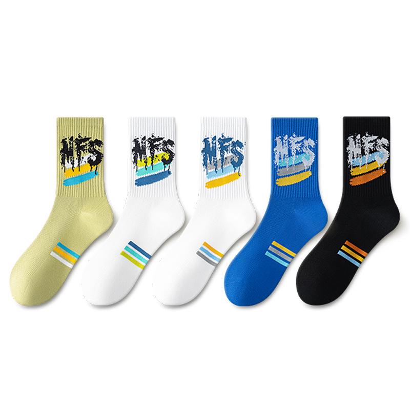 Men's Breathable Mesh Mid-Calf Sports Socks for Teens and Students