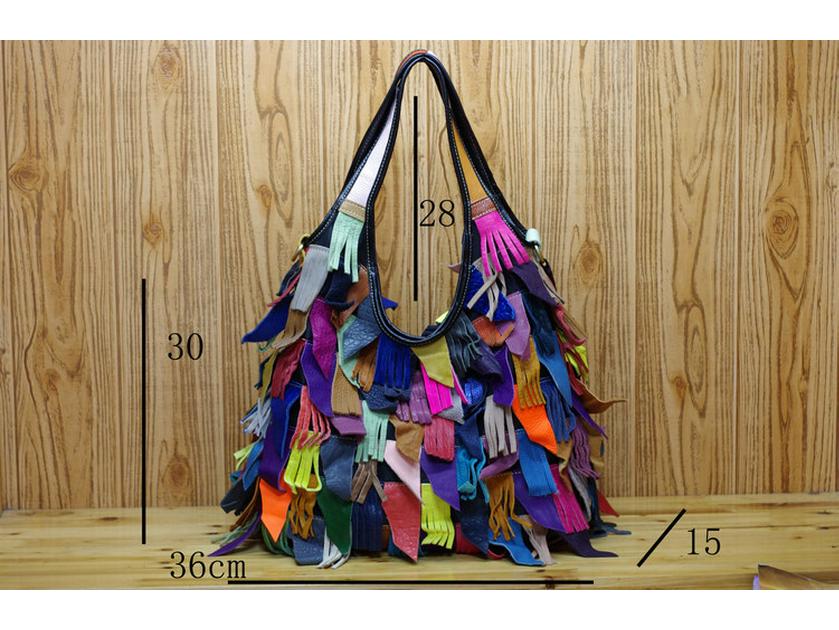 Geantă Crossbody și de Umăr Colorată din Piele de Vacă cu Ciucuri în Stil Mori pentru Femei