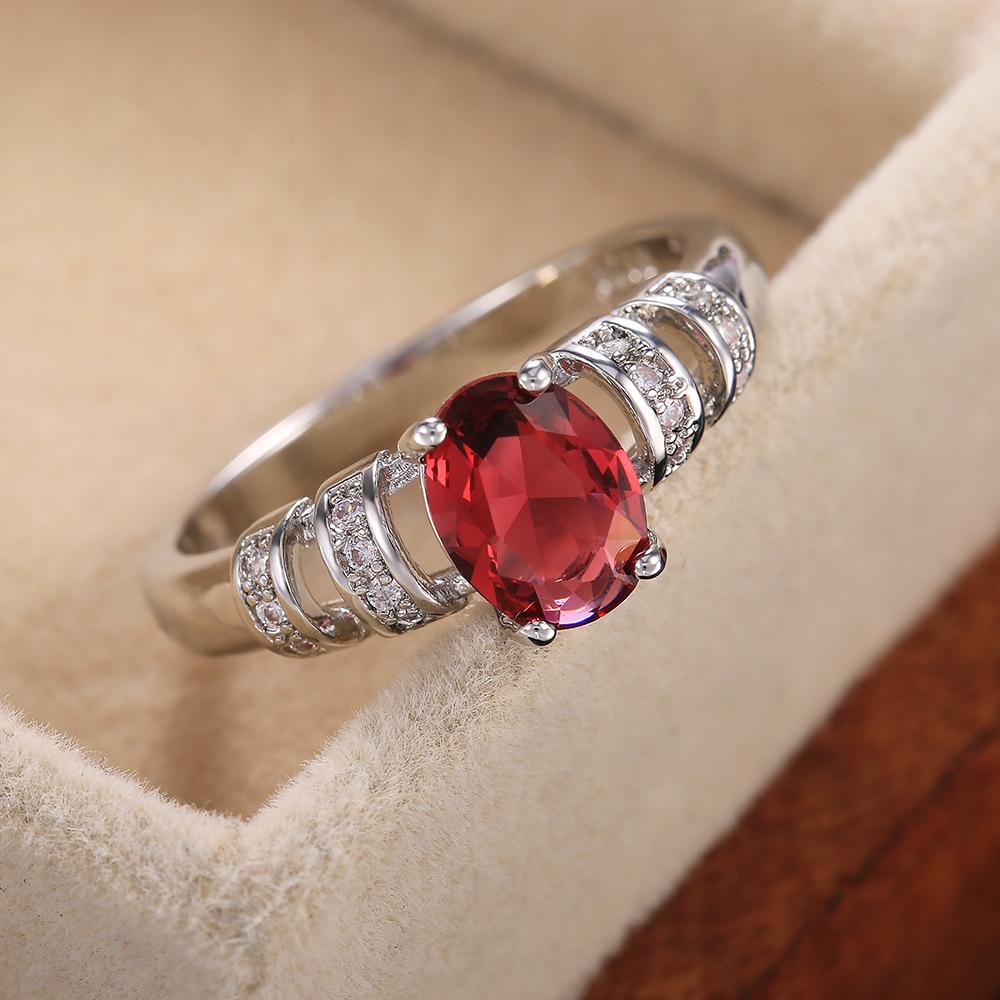 New Classic 4 Claws Design Oval Stone Wedding Band Jewelry White/Blue/Red 3 Stone Colors Available Gorgeous Women Rings