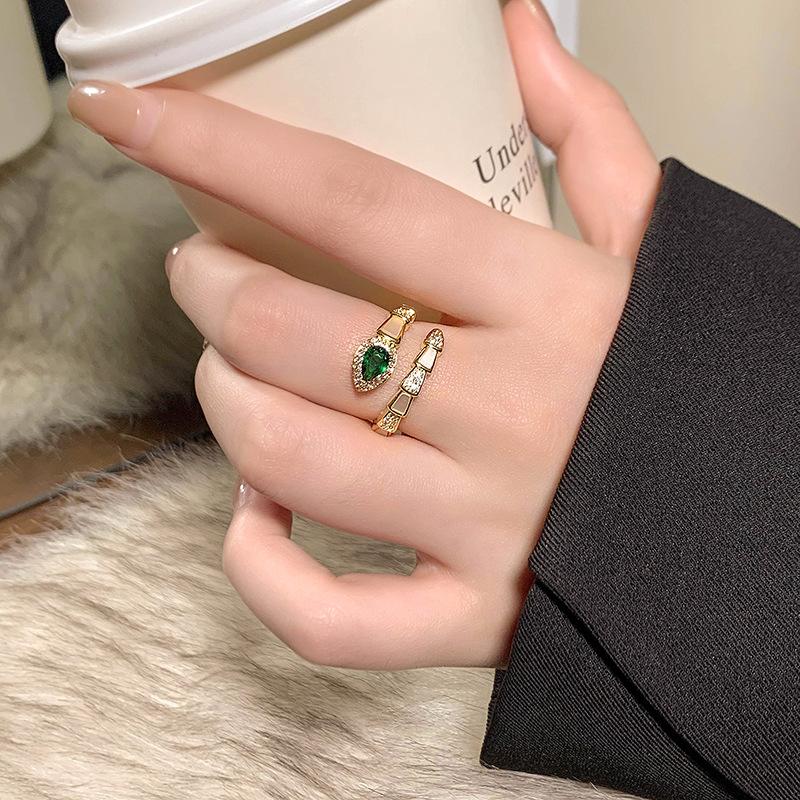 Emerald snake open ring natal year exquisite versatile index finger ring light luxury jewelry wholesale