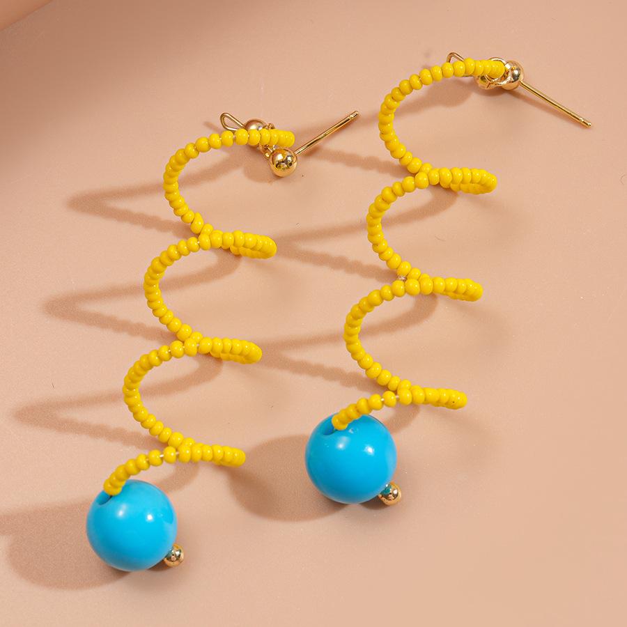 

Модные серьги-подвески для женщин жёлтый