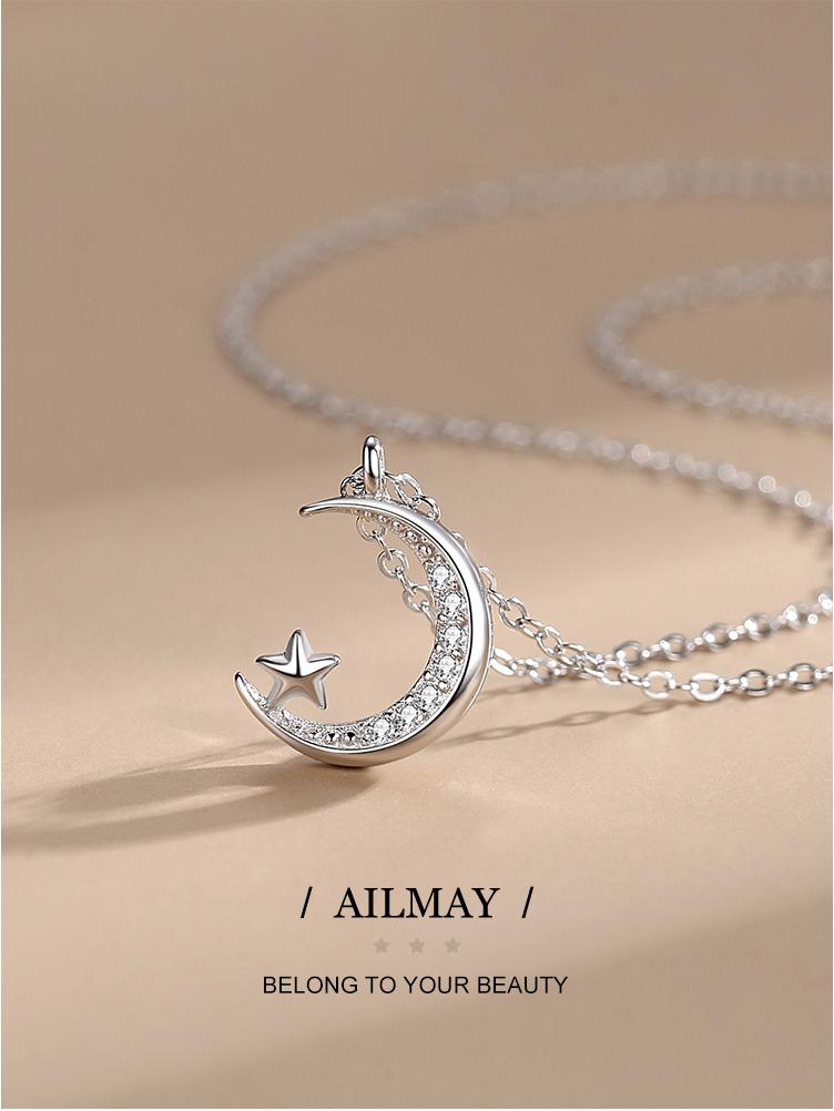 S925 Sterling Silver Star & Moon Necklace for Women - Japanese & Korean Design, Micro-Inlaid Clavicle Chain, Trendy Pendant.
