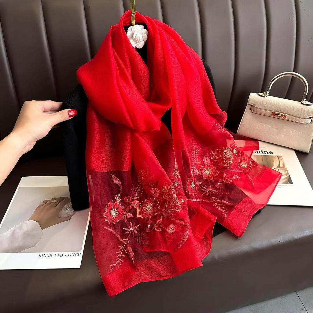 Fashion Silk Wool Scarf Women'S Winter Korean Version Versatile Embroidered Shawl High-End Embroidered Yarn