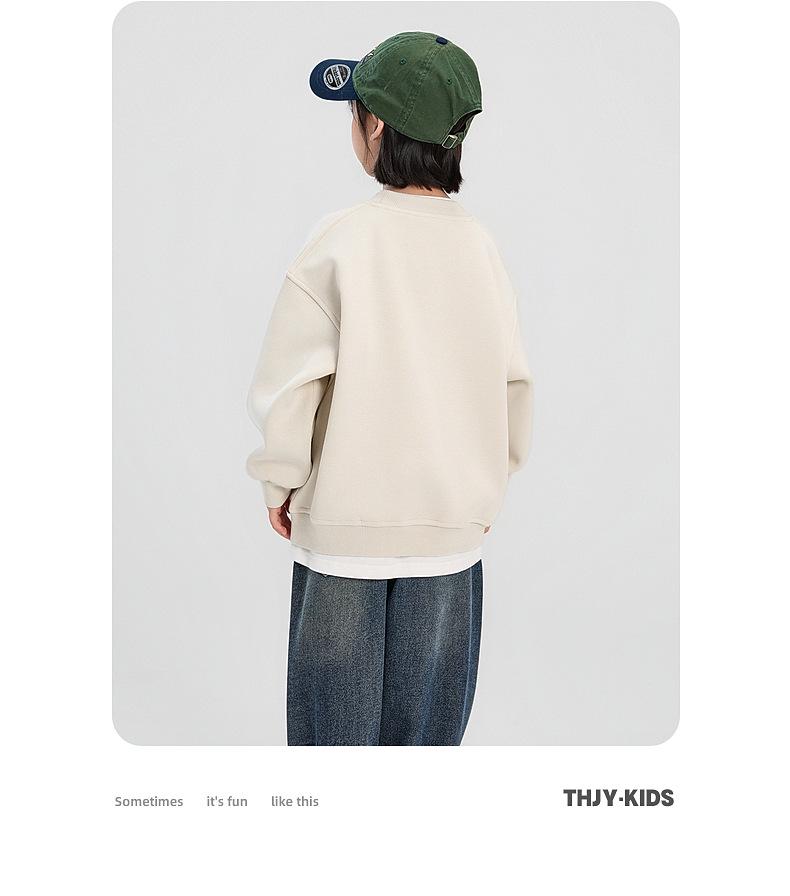 Fairy Tale Memory Boys' Fleece Sweatshirt – 2025 Autumn/Winter, Round Neck, Korean Style, for Middle & Big Boys.