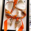 Seidenschal Damen Herbst und Winter Senior-Gefühl High-End Damen Winter vielseitiger Schal orange neuer Schal kleines quadratisches Tuch