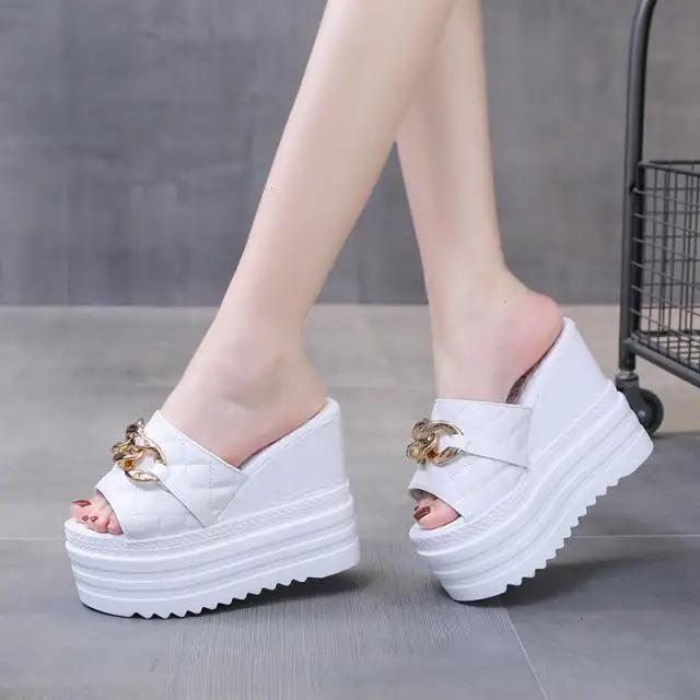 Fashion Slippers Casual Wedge Heel Platform Slippers Womens High Heels Luxury Soft 2024 Summer Fashion PU Fabric Casual