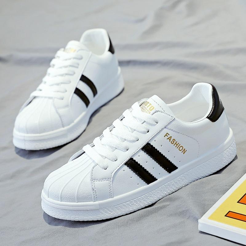 2025 Spring and Autumn New Leather Versatile Little White Shoes Women's Shell Head Sports and Leisure Shoes Board Shoes Flat Women's Shoes