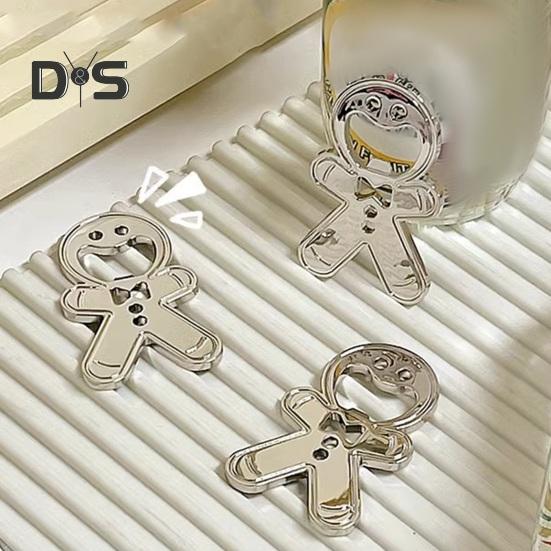 Otvírák na láhve Přenosný otvírák na pivo ve tvaru perníku s kreativním designem pro domácí bar a restauraci