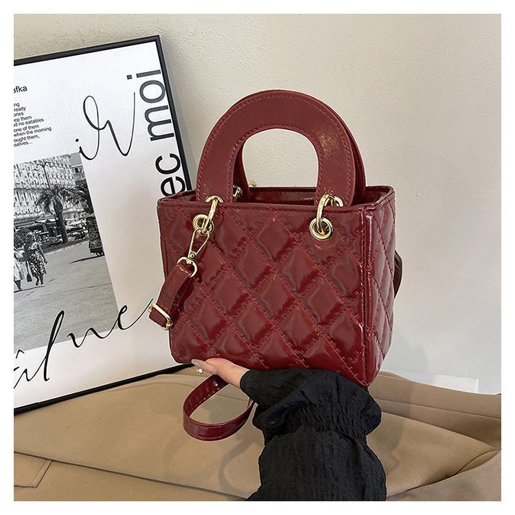 Minimalist Quilted Stitching Faux Leather Shoulder Bag, Rhombus Pattern Crossbody Handbag, Chic Casual Women's Square Purse CLE