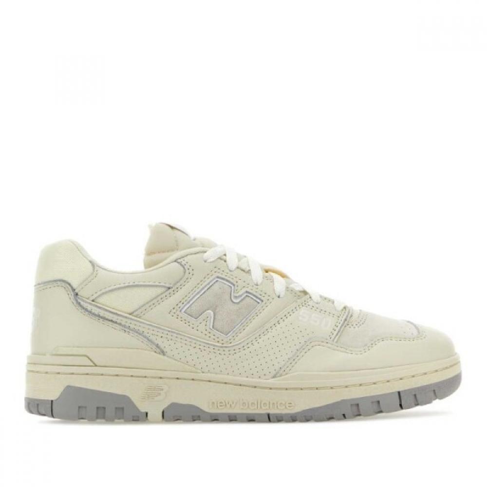 

New Balance Suede Sneakers Bb550pwd Turtledove US9.5