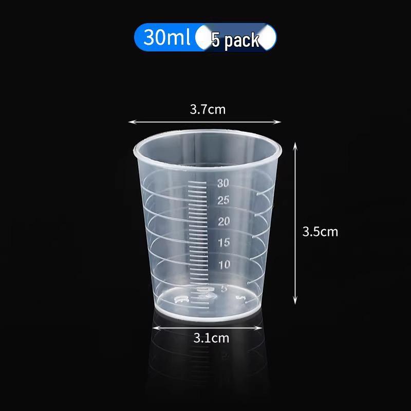 

Маленький пластиковый мерный стаканчик с крышкой, шкала 5 мл/10 мл/50 мл/100 мл для бытового или детского использования