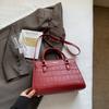 Korean version of high-value fashionable red bag women's 2025 autumn handbag bridal bag festive atmosphere simple bag