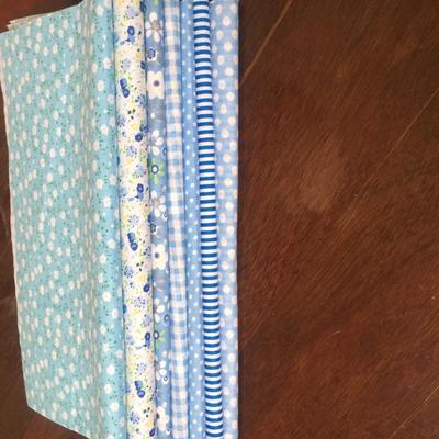 Blaues florales reines Baumwollstoff-Set - 25*25 für DIY-Masken