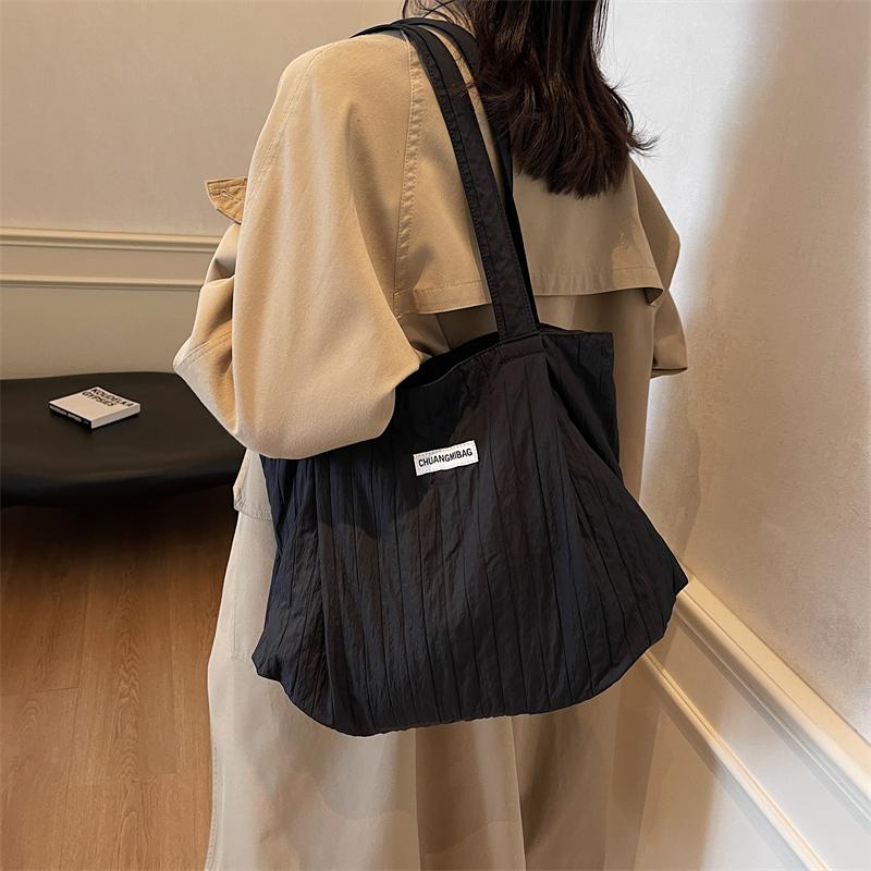 Shoulder Bag Women's Large Capacity Pleated Solid Color Tote Bag