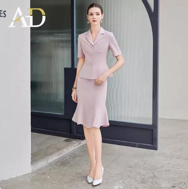 Elegant Retro Fishtail Skirt and Suit Collar Two-Piece Set