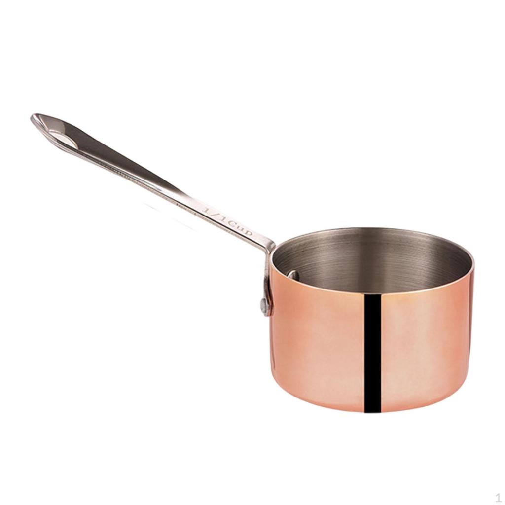 Kompakt kastrull med handtag för matlagning och servering