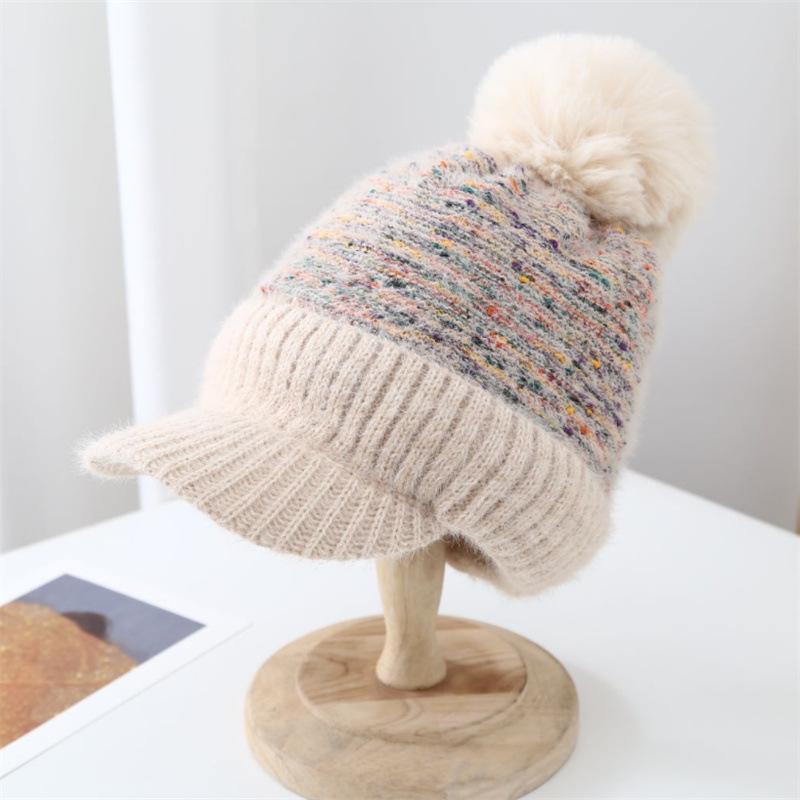 Female winter personalized hat scarf two-piece set fashionable hairball warm and comfortable round hat top adult knitted hat