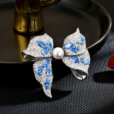 Broche Elegante de Diseño de Lujo Ligero para Mujer, con Lazo, Moderno y Versátil, con Circonitas Incrustadas, Diseño Nicho, Accesorios Diarios