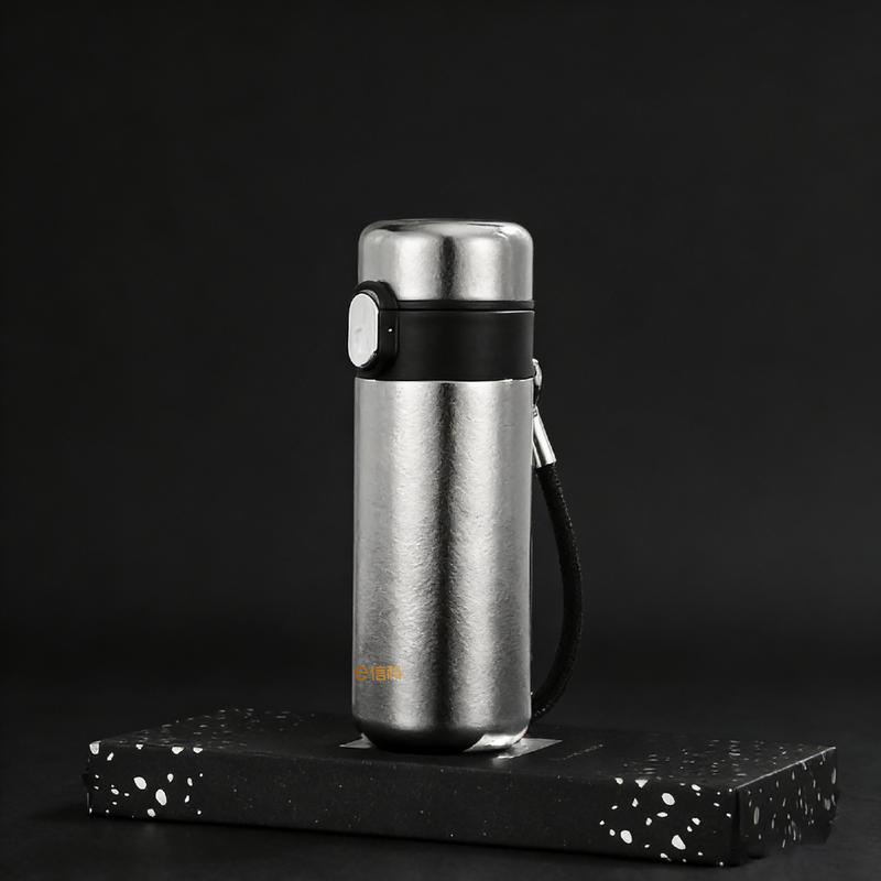 

Xinke XTi-1029 Titanium Insulated Flip-Top Mug