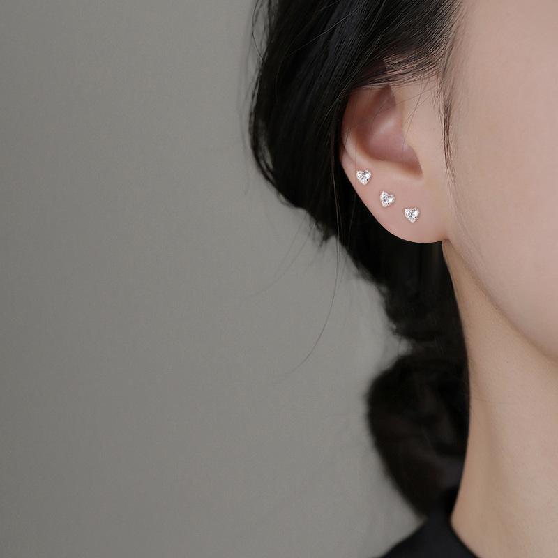 Shining Zircon Heart Stud Earrings, Sweet Girlish Mini Classic Love Earbone Studs, Sleep Free Peach Heart Earrings