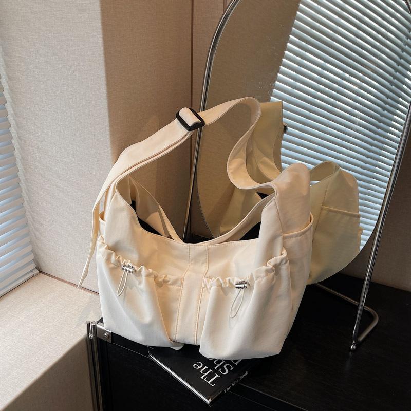 Large capacity women's bag new niche lazy wind summer shoulder messenger bag pleated commuter dumpling bag