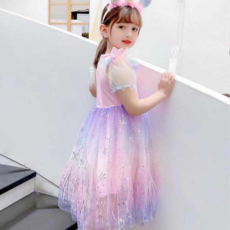 Sukienka księżniczki Aishy na Boże Narodzenie: Jednorożec tęczowy i śnieżny wzór dla dziewczynek