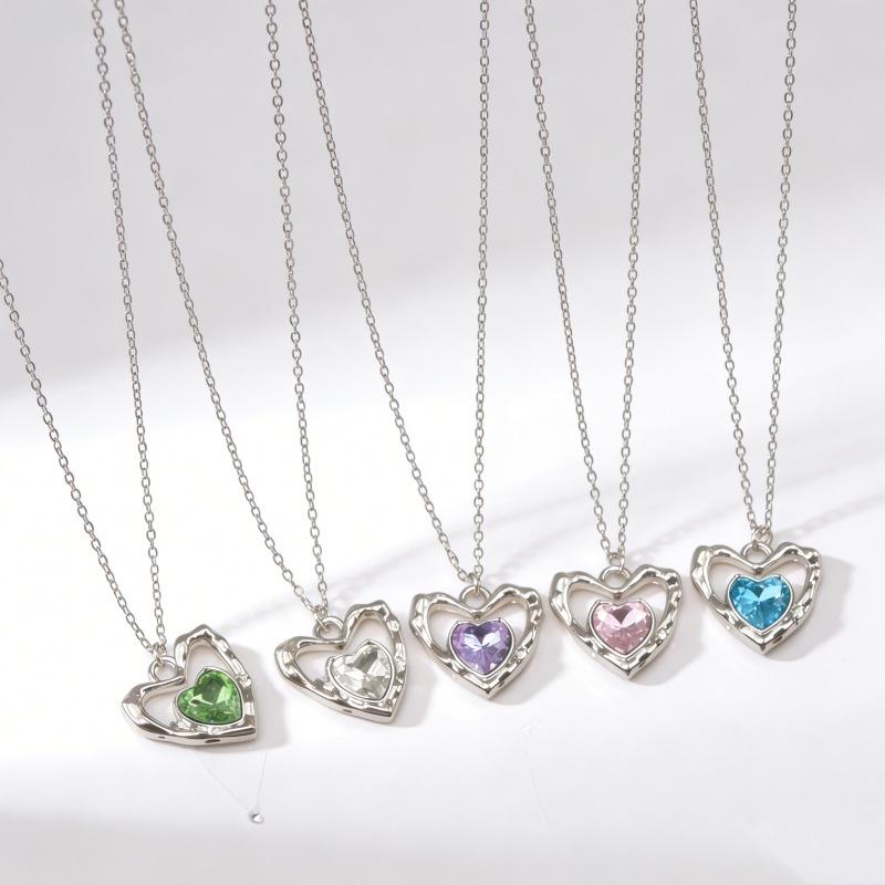 Titanium Steel Rhinestone Heart Necklace - Light Luxury Style for Couples, Spring/Summer Collection