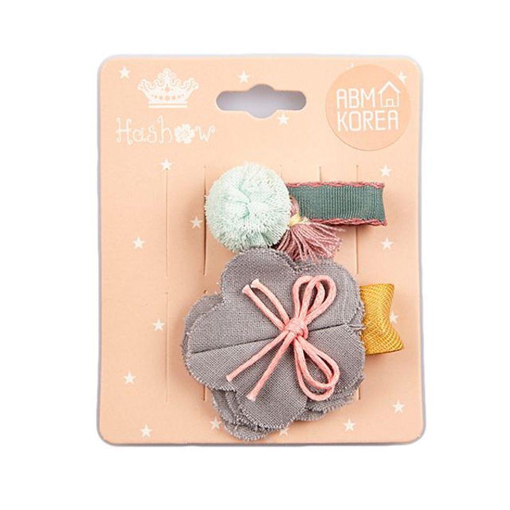 

Flower Cutting Gray Hair Clip Set