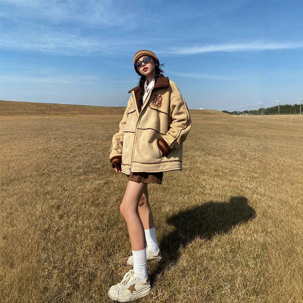 

2024 Women’s Retro Lambswool Suede Jacket - Thick & Warm Winter Coat for Couples M хакі