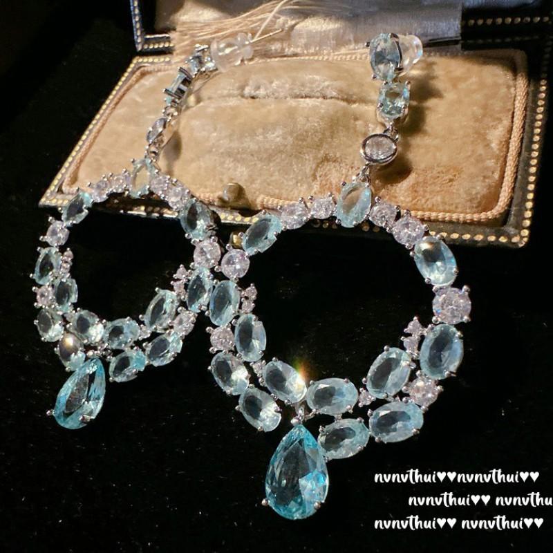 Vintage-Inspired Fog Blue Zircon Hoop Earrings With Floral Wreath Design 18K Gold Plated Geometric Statement Jewelry Women