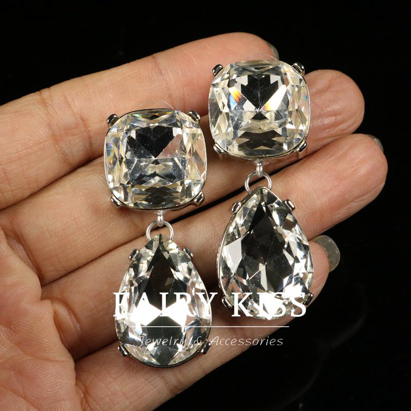 

Изысканные Серьги из Стекла в Форме Капли Воды, Ручная Работа – Универсальные, Модные и Элегантные