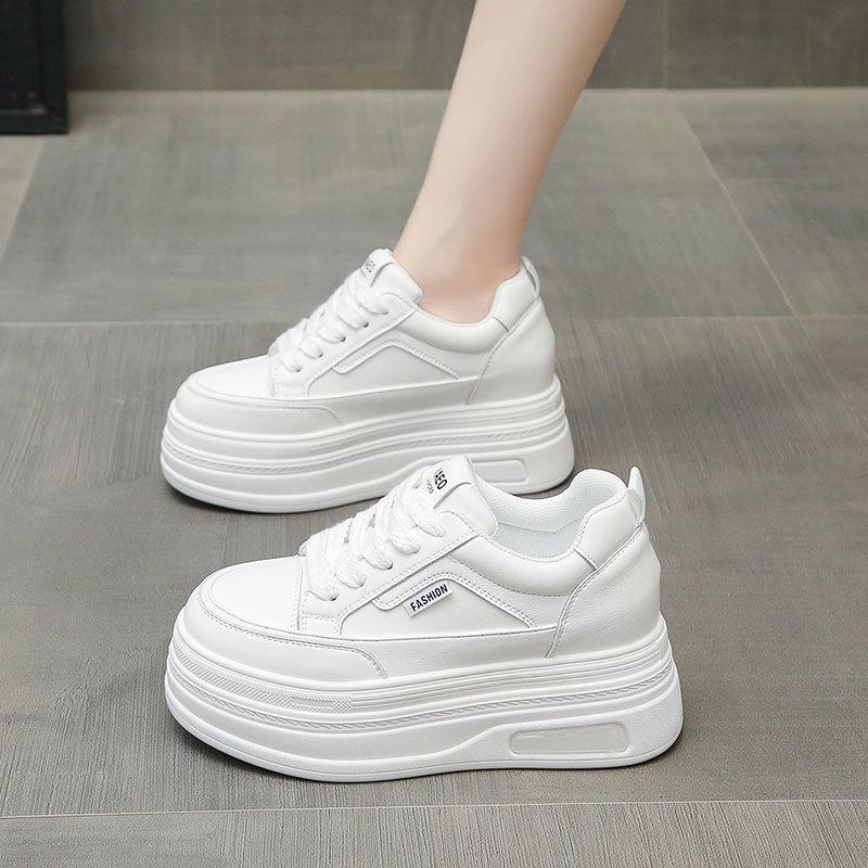 Super thick-soled heightening little white shoes women's 2025 spring and autumn new small and versatile super fire muffin-soled casual board shoes