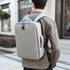 Ce sac à dos est un sac à dos d'ordinateur portable polyvalent pour les voyages d'affaires pour hommes.