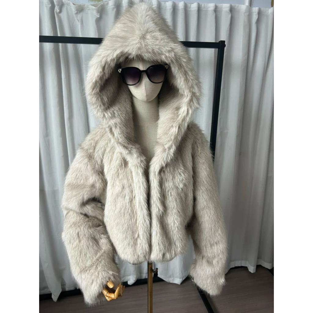 VAYLA Women Faux Fur Short Coats Y2k Hooded Jackets Long Sleeves Covered Single Breasted Thick Loose Fit Casual  Autumn Winter
