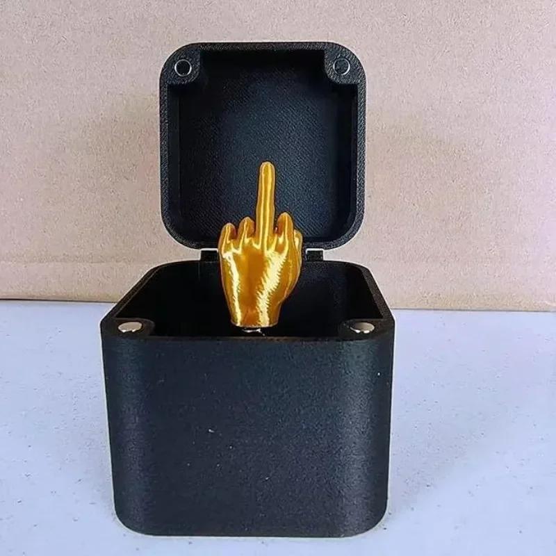 1/2pcs Out of The Box Pop-up Middle Finger Gift Box Desk Home Decor Gifts Middle Finger Novelty Christmas Funny Prank Gifts
